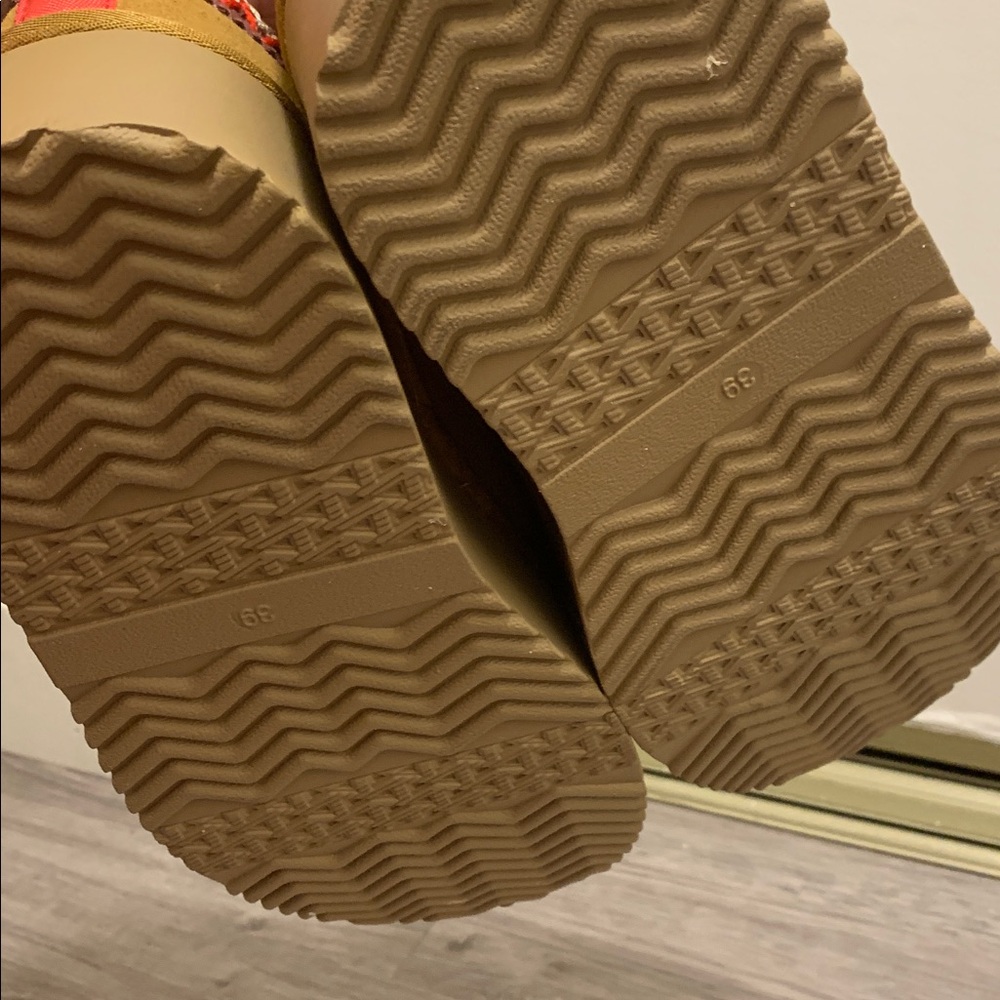 Tasman slippers brown faux suede - Picture 6 of 8